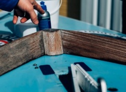 Шаг за шагом – очистка древесины с помощью средства С4